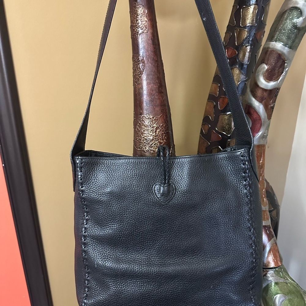 COPY - Vintage Brighton classic shoulder bag in black pebbled leather.